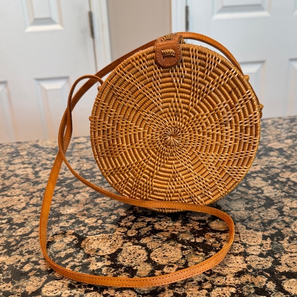 Handbags - Round Woven Tan Crossbody Bag